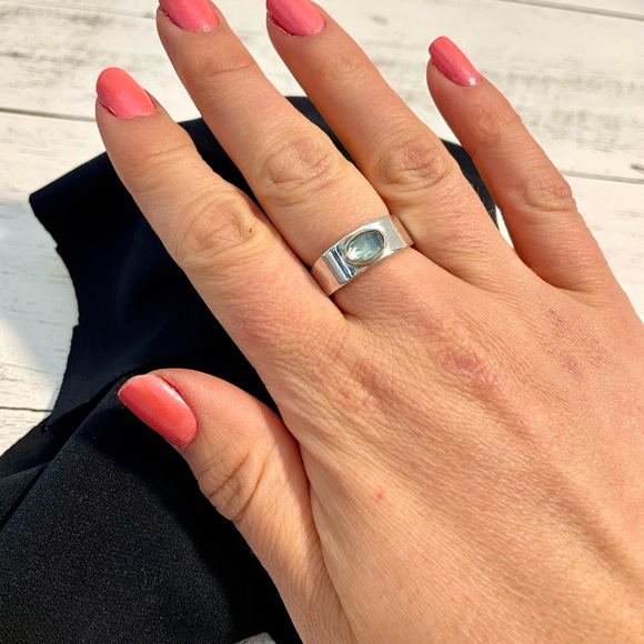 Hand-cut Aquamarine & hand-made Sterling Silver Ring size 8.25 - Picture 2 of 10